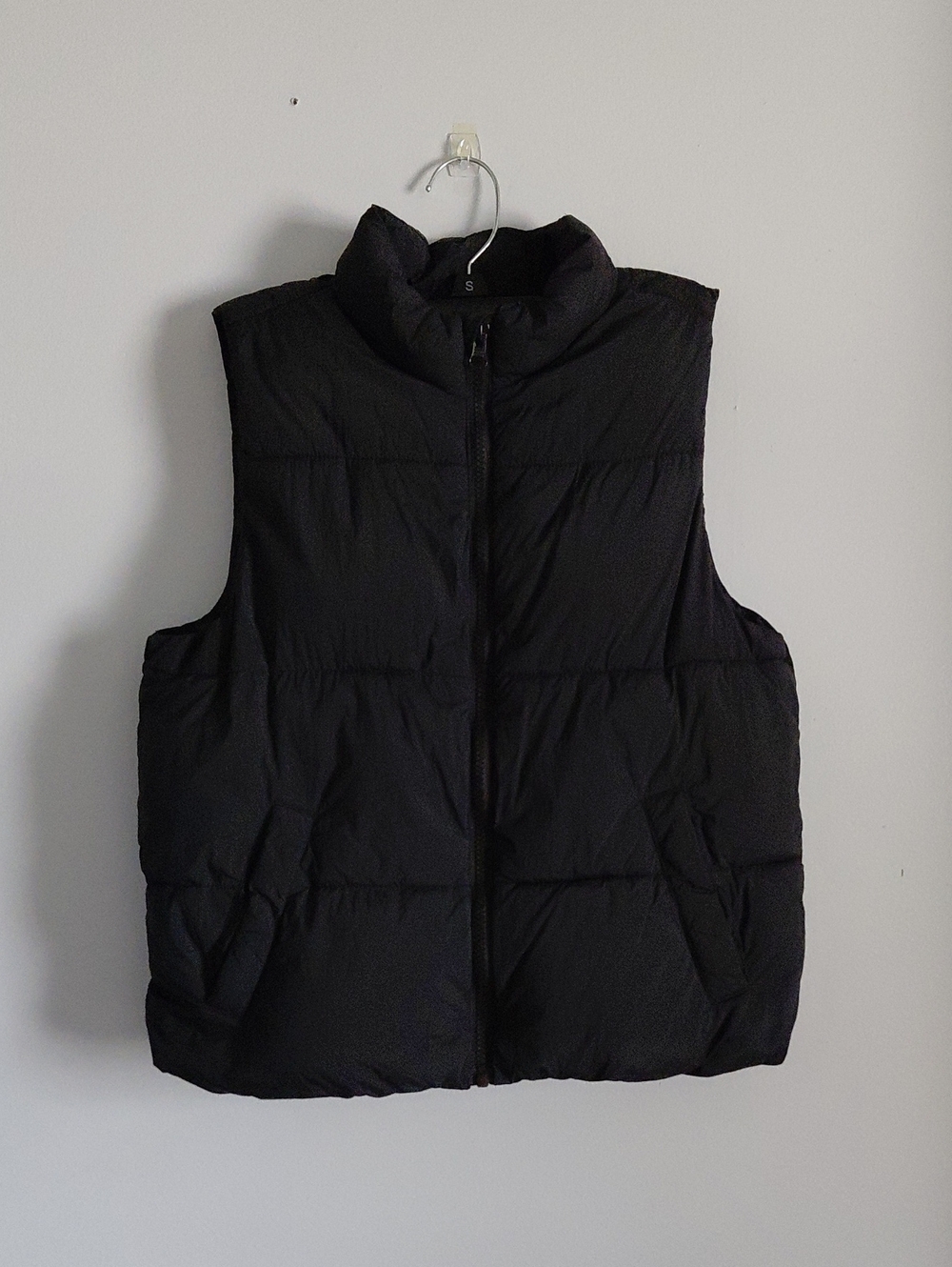 Old Navy Black Puffer Zip Up Vest Large